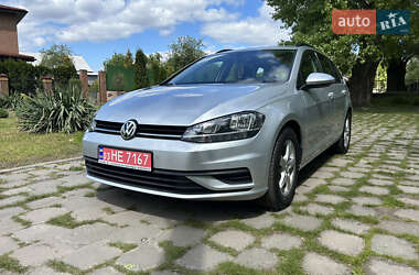 Универсал Volkswagen Golf 2019 в Киеве