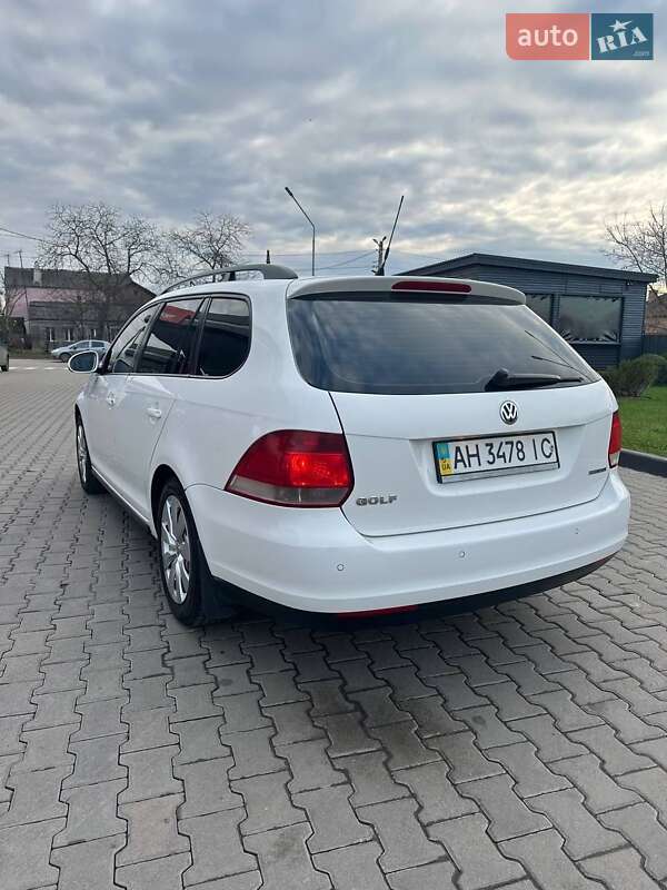 Универсал Volkswagen Golf 2009 в Житомире