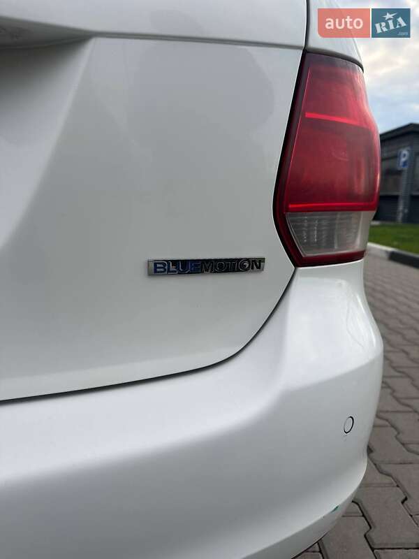 Универсал Volkswagen Golf 2009 в Житомире