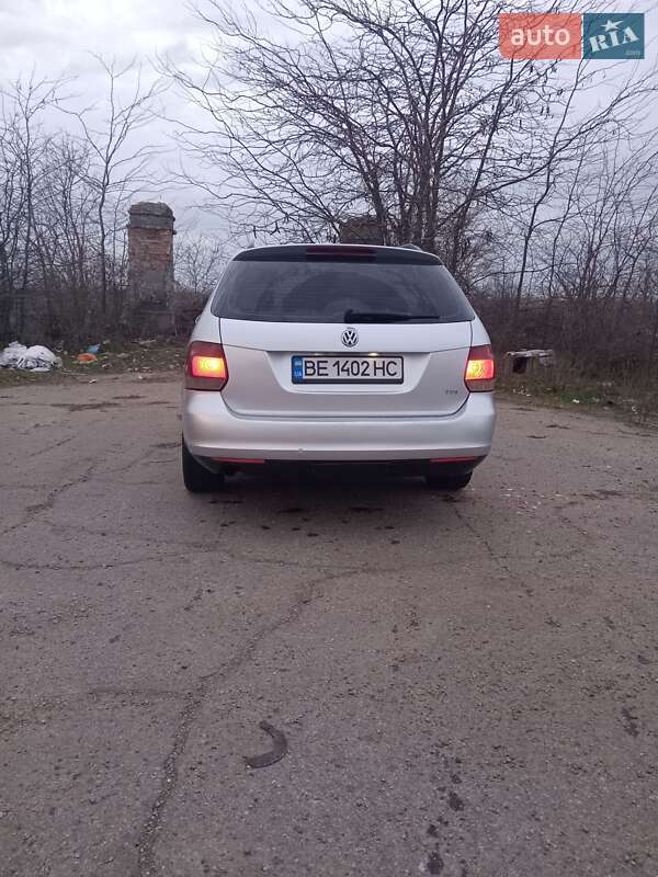 Універсал Volkswagen Golf 2011 в Вознесенську