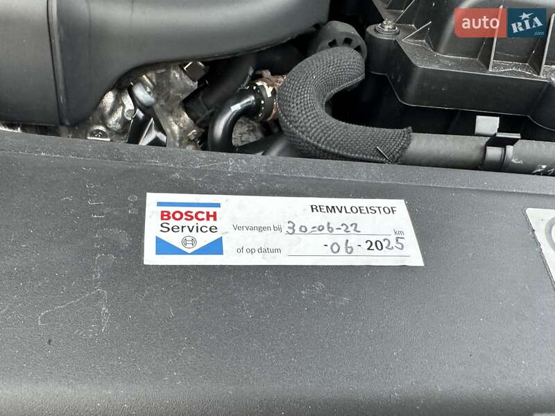 Универсал Volkswagen Golf 2015 в Ровно