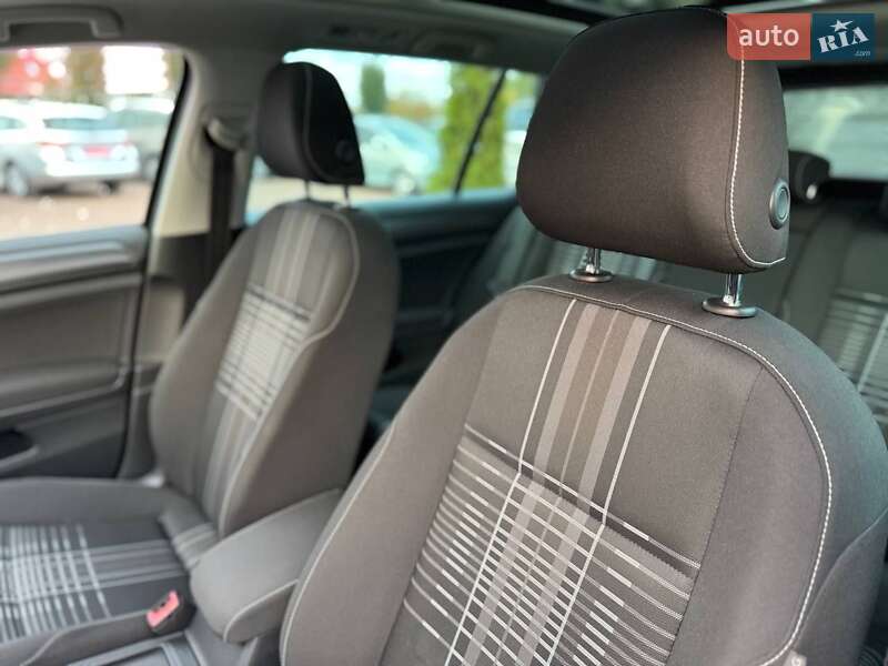 Универсал Volkswagen Golf 2016 в Дрогобыче фото 59 Универсал Volkswagen Golf 2016 в Дрогобыче