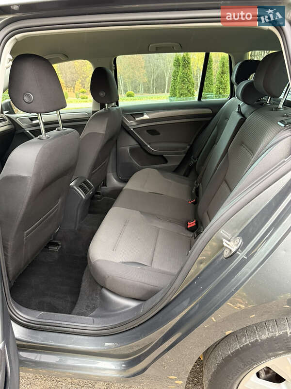 Універсал Volkswagen Golf 2018 в Хмельницькому