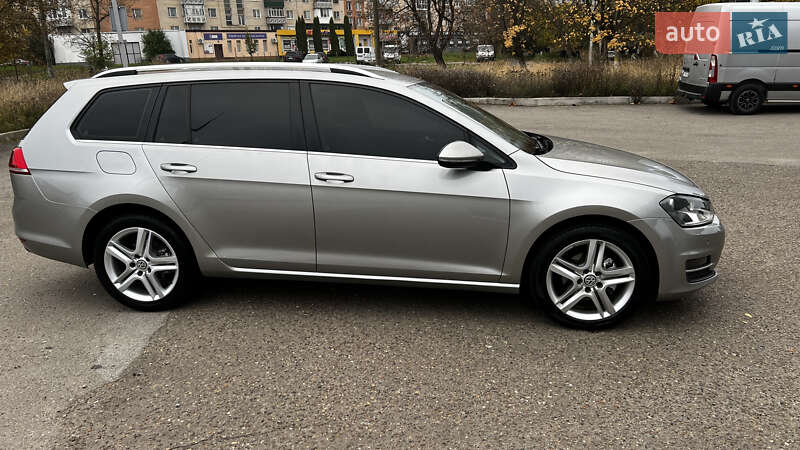 Універсал Volkswagen Golf 2016 в Кам'янець-Подільському