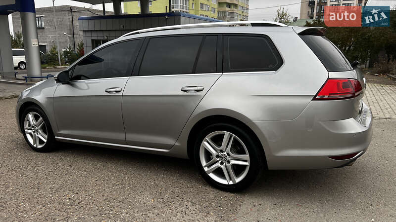 Універсал Volkswagen Golf 2016 в Кам'янець-Подільському