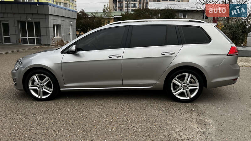 Універсал Volkswagen Golf 2016 в Кам'янець-Подільському