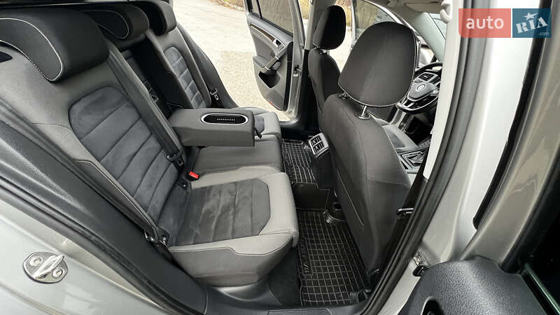 Універсал Volkswagen Golf 2016 в Кам'янець-Подільському