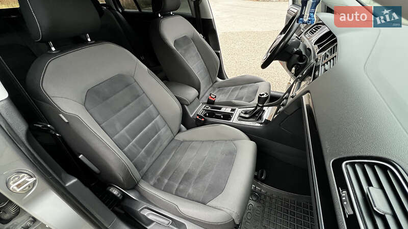 Універсал Volkswagen Golf 2016 в Кам'янець-Подільському