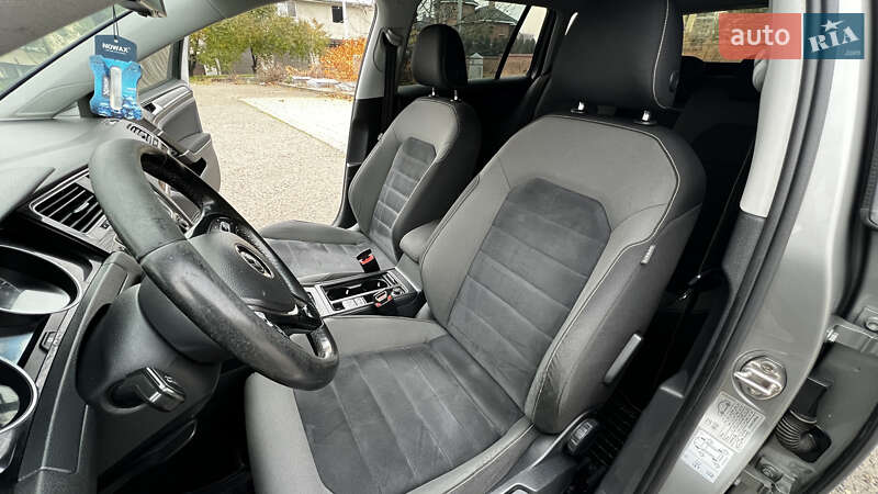 Універсал Volkswagen Golf 2016 в Кам'янець-Подільському