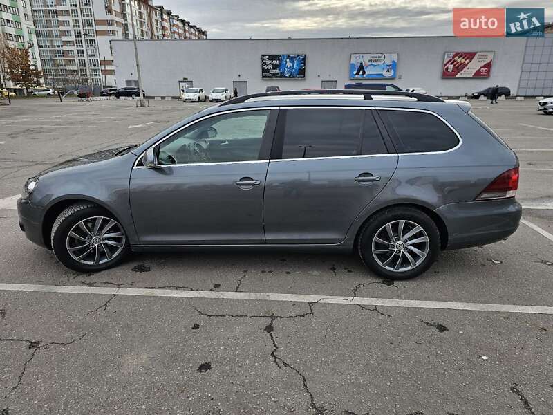 Универсал Volkswagen Golf 2012 в Ивано-Франковске