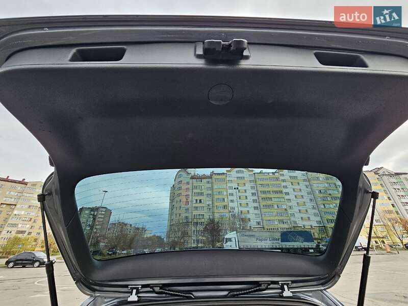 Универсал Volkswagen Golf 2012 в Ивано-Франковске