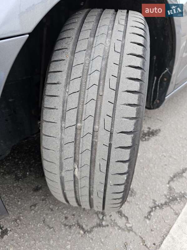 Универсал Volkswagen Golf 2012 в Ивано-Франковске