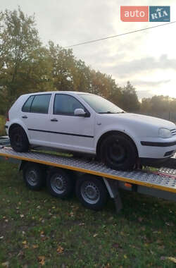 Хетчбек Volkswagen Golf 2001 в Луцьку