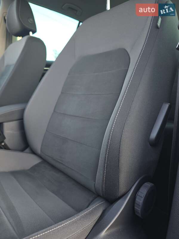 Хэтчбек Volkswagen Golf 2020 в Луцке фото 12 Хэтчбек Volkswagen Golf 2020 в Луцке