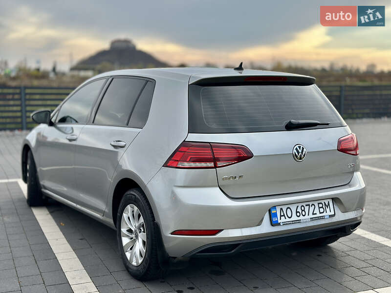 Хэтчбек Volkswagen Golf 2017 в Мукачево