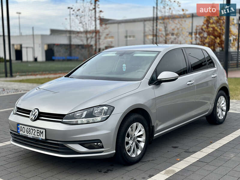 Хэтчбек Volkswagen Golf 2017 в Мукачево
