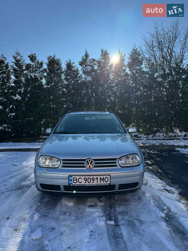 Volkswagen Golf 2003
