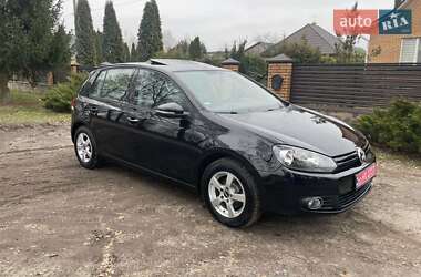 Хэтчбек Volkswagen Golf 2009 в Луцке