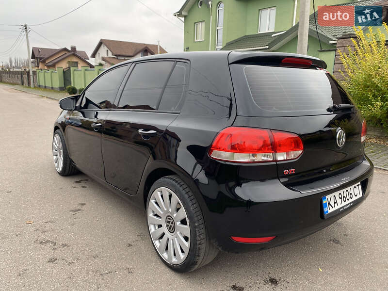 Хэтчбек Volkswagen Golf 2009 в Житомире