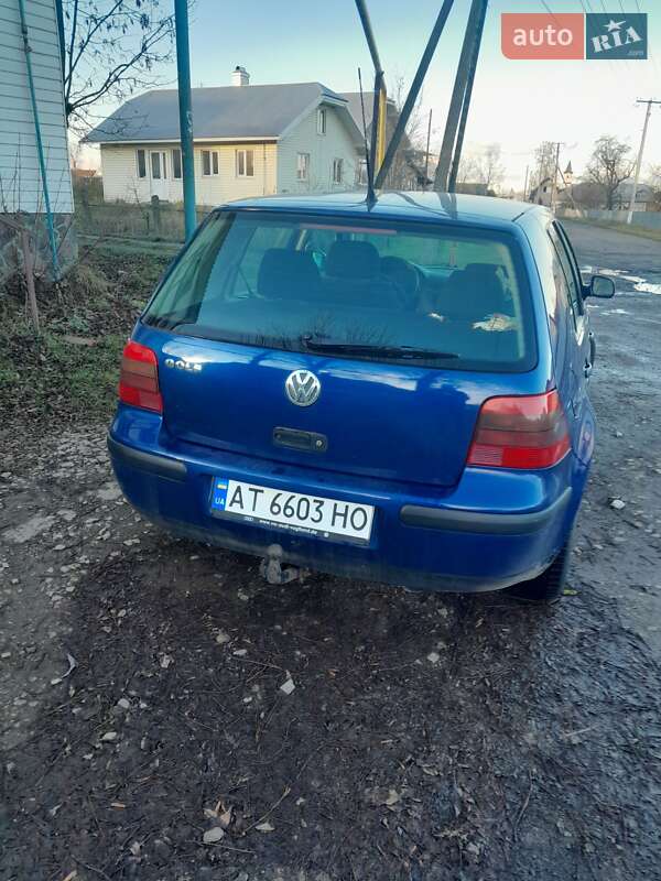 Хэтчбек Volkswagen Golf 2001 в Коломые