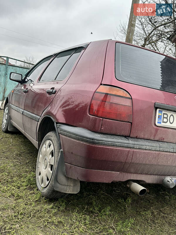 Хэтчбек Volkswagen Golf 1996 в Тернополе