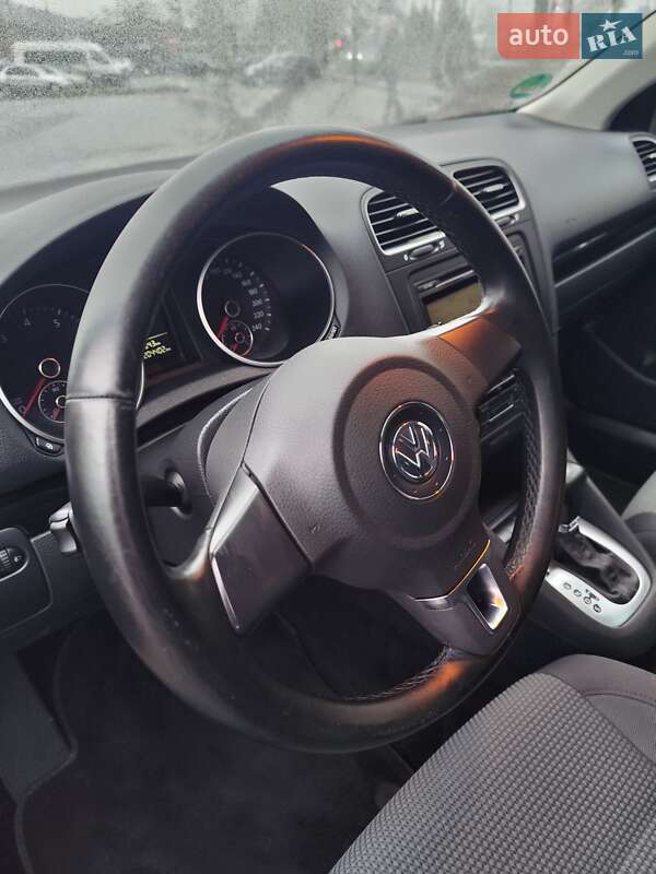 Универсал Volkswagen Golf 2010 в Белой Церкви