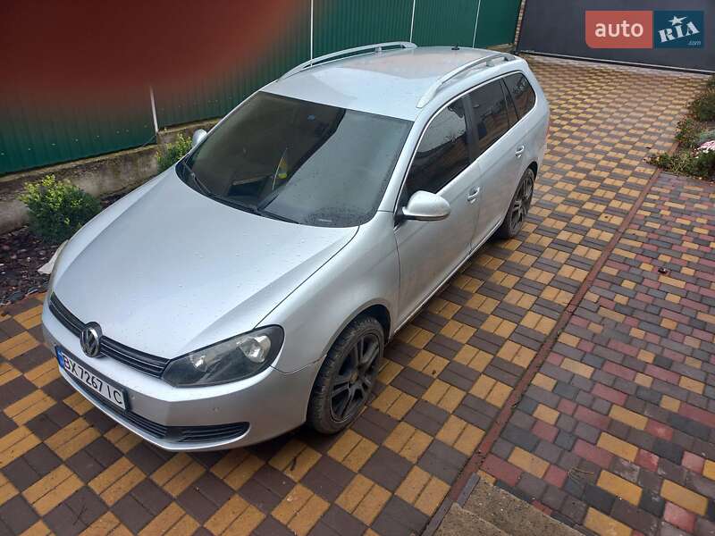 Универсал Volkswagen Golf 2010 в Хмельницком