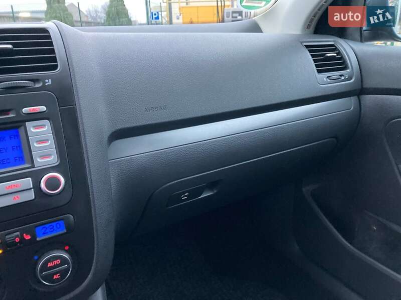 Универсал Volkswagen Golf 2008 в Виннице