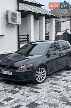 Хетчбек Volkswagen Golf 2014 в Виноградові