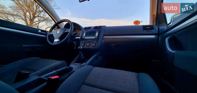 Хэтчбек Volkswagen Golf 2007 в Кропивницком