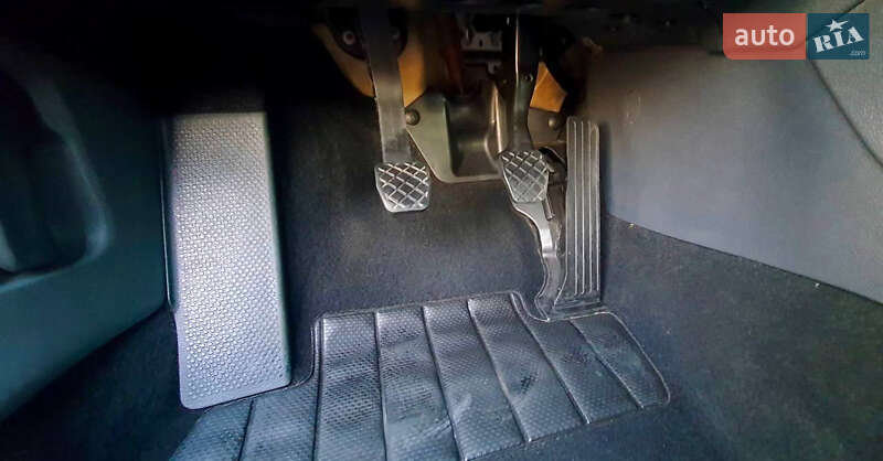 Хэтчбек Volkswagen Golf 2007 в Кропивницком