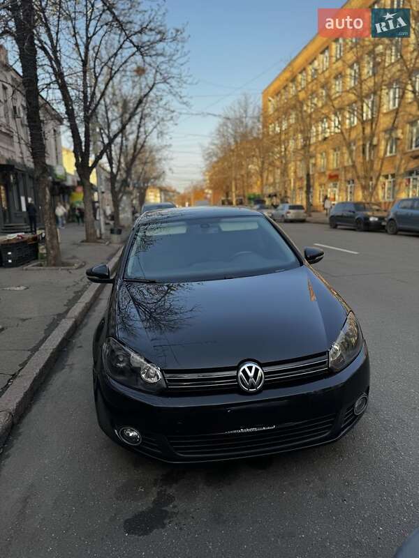Хэтчбек Volkswagen Golf 2009 в Кривом Роге