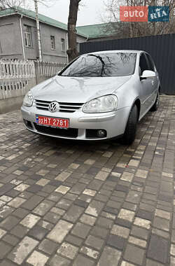 Хэтчбек Volkswagen Golf 2006 в Звягеле