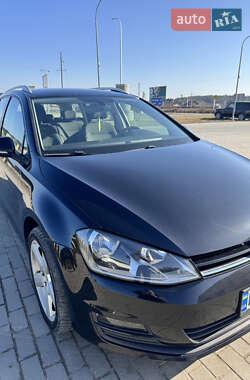 Универсал Volkswagen Golf 2016 в Львове