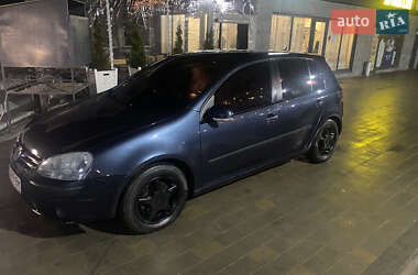 Хэтчбек Volkswagen Golf 2004 в Ивано-Франковске
