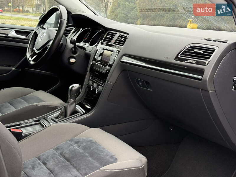 Универсал Volkswagen Golf 2015 в Стрые фото 43 Универсал Volkswagen Golf 2015 в Стрые