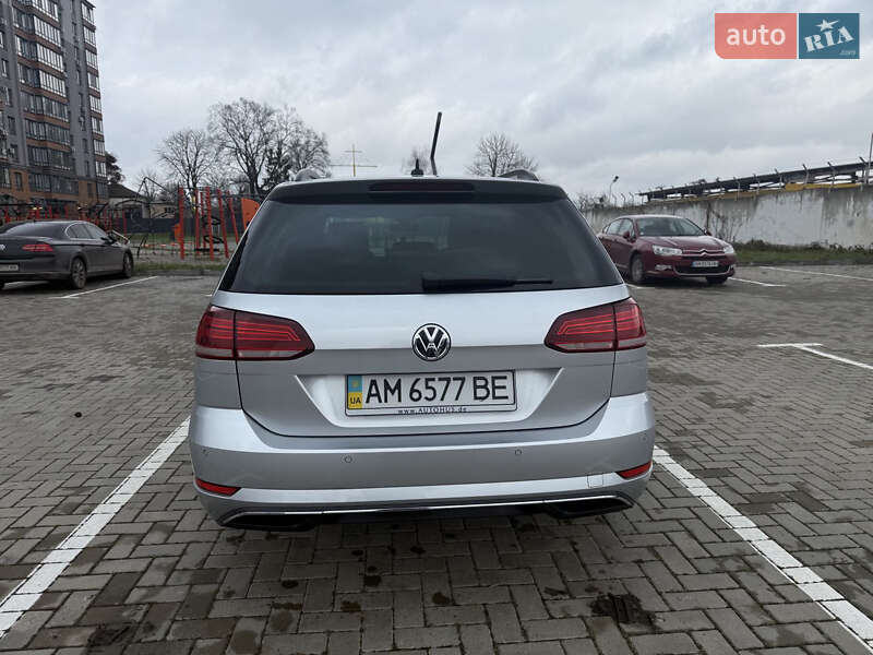 Универсал Volkswagen Golf 2019 в Житомире фото 4 Универсал Volkswagen Golf 2019 в Житомире