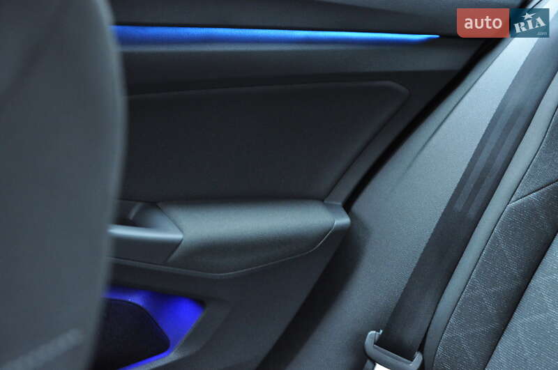 Хетчбек Volkswagen Golf 2022 в Одесі