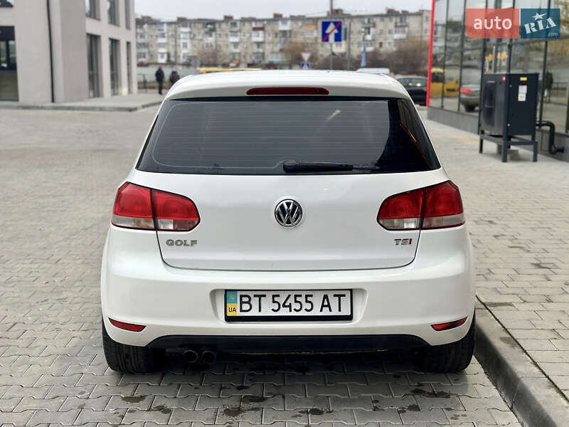 Хетчбек Volkswagen Golf 2011 в Калуші