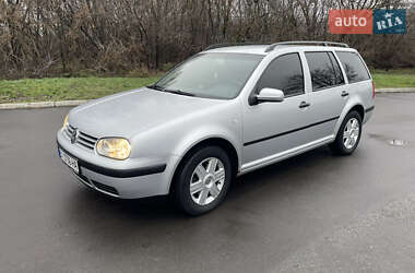 Універсал Volkswagen Golf 2003 в Полтаві