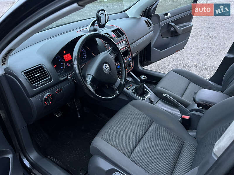 Хетчбек Volkswagen Golf 2007 в Львові