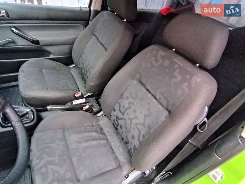 Хэтчбек Volkswagen Golf 1998 в Ивано-Франковске