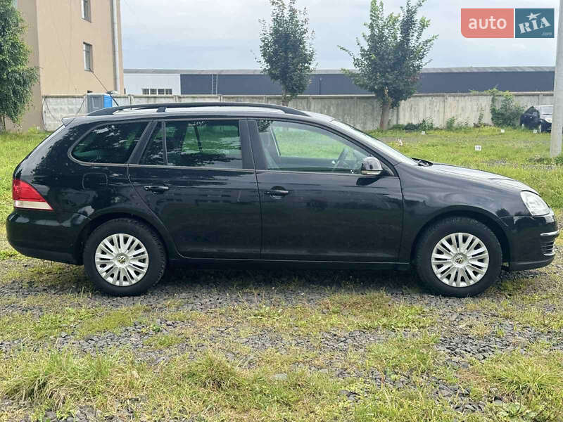 Универсал Volkswagen Golf 2009 в Луцке