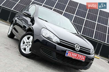 Хэтчбек Volkswagen Golf 2009 в Владимире