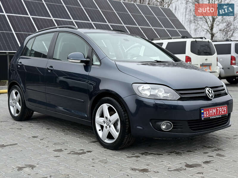Хэтчбек Volkswagen Golf 2009 в Владимире