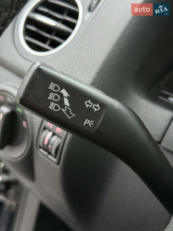 Хэтчбек Volkswagen Golf 2009 в Владимире