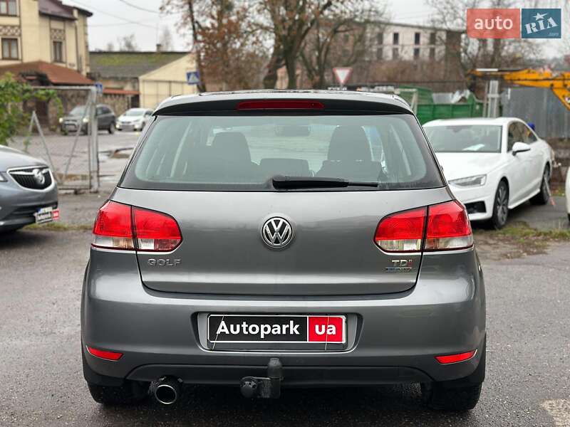 Хэтчбек Volkswagen Golf 2011 в Виннице
