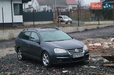 Универсал Volkswagen Golf 2009 в Турийске