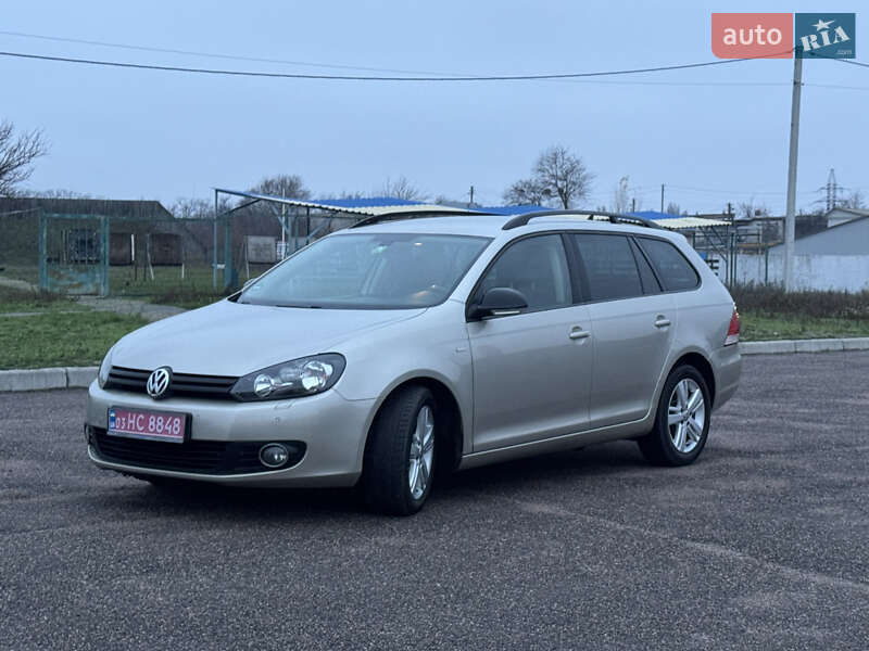 Универсал Volkswagen Golf 2012 в Черкассах