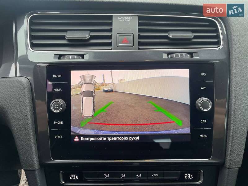 Універсал Volkswagen Golf 2017 в Києві